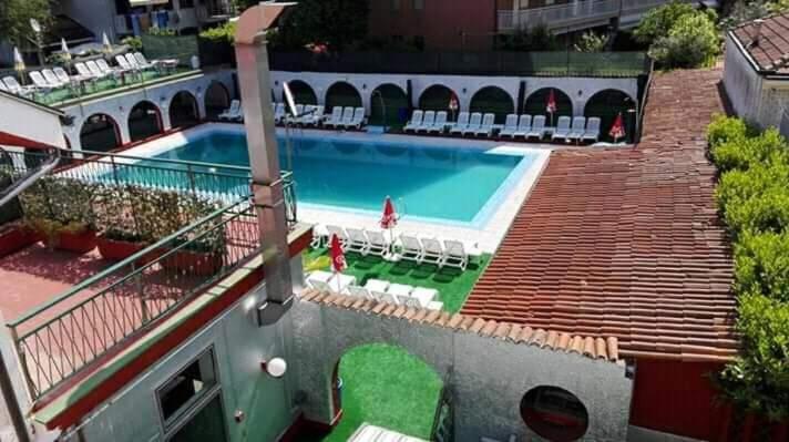 B&B The Sun Swimming & Pool Turin Exterior foto
