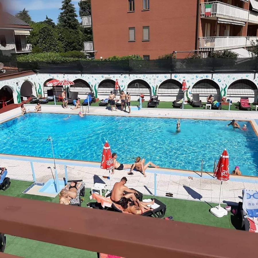 B&B The Sun Swimming & Pool Turin Exterior foto